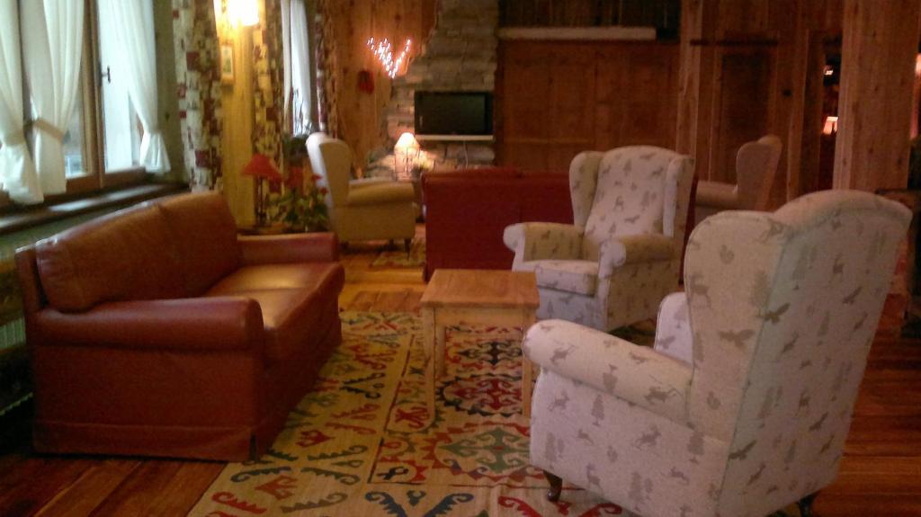 La Torretta Hotel Challand-Saint-Anselme Exteriör bild