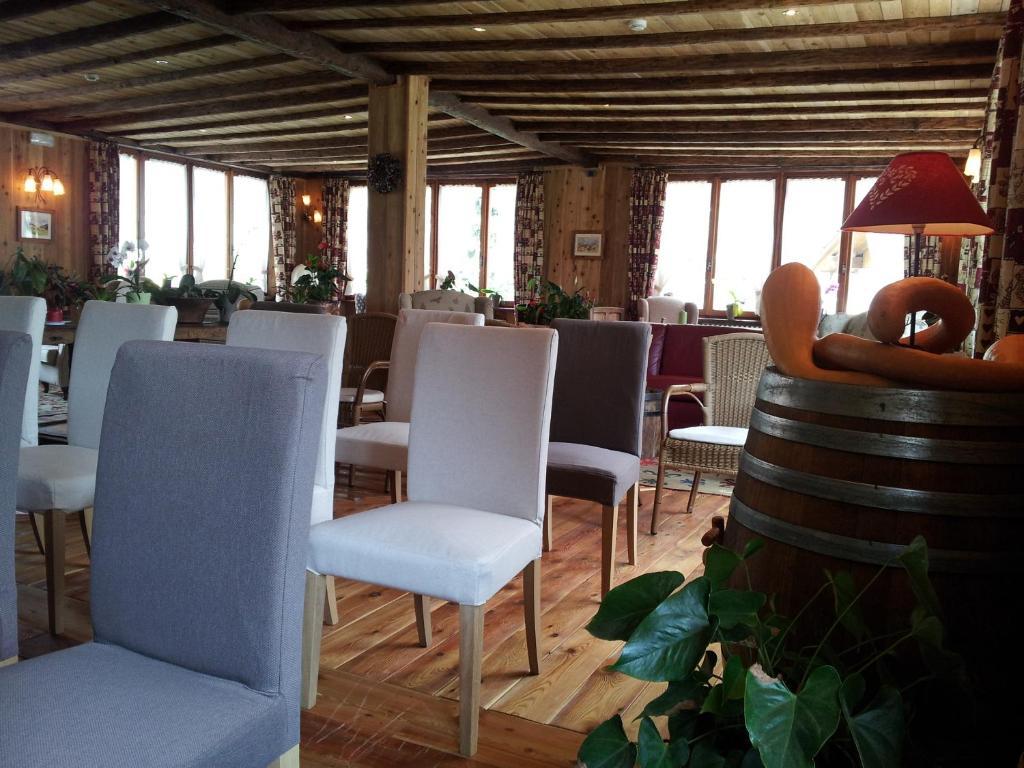 La Torretta Hotel Challand-Saint-Anselme Exteriör bild