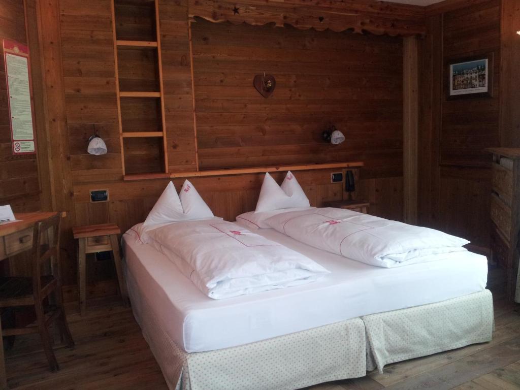La Torretta Hotel Challand-Saint-Anselme Exteriör bild