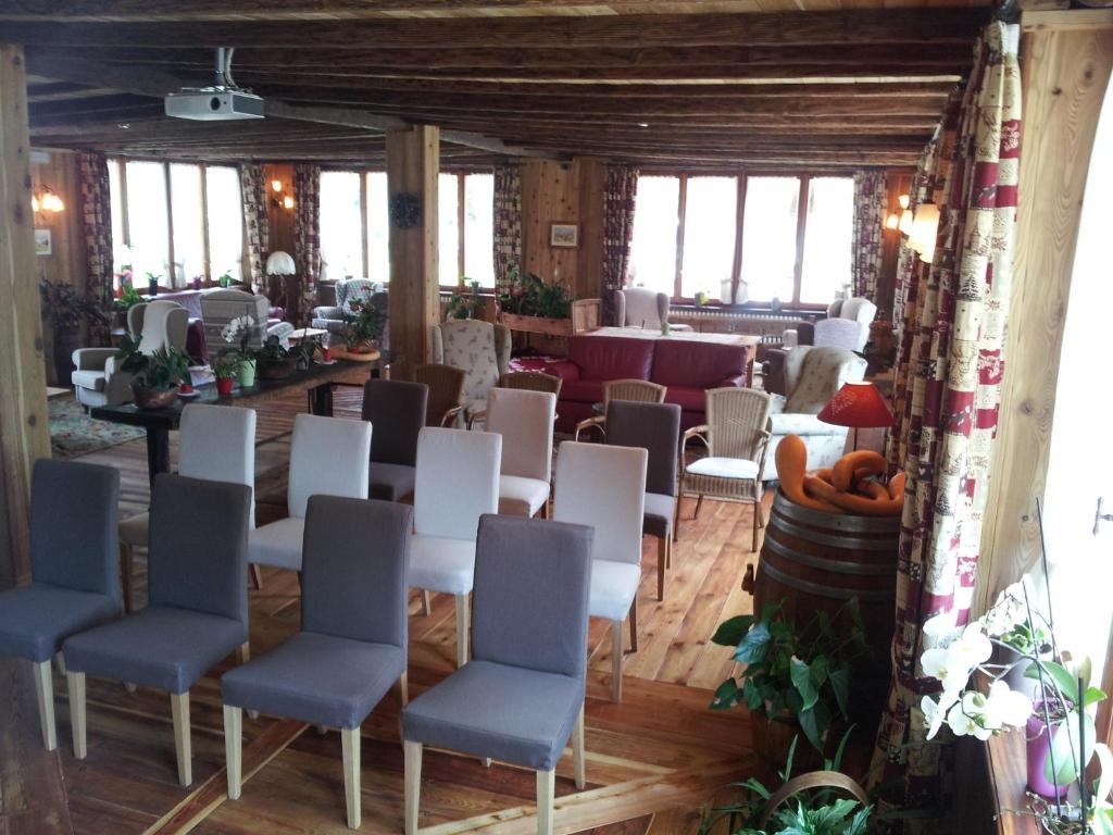 La Torretta Hotel Challand-Saint-Anselme Exteriör bild